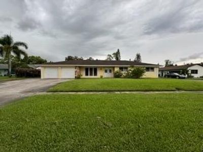 7827 Saint Andrews Road, House other with 3 bedrooms, 2 bathrooms and null parking in Lake Worth FL | Image 1