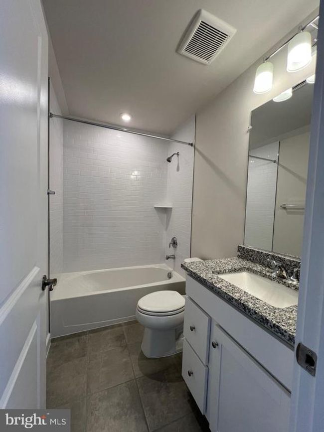 1800 Cherry Birch St, Townhouse with 5 bedrooms, 5 bathrooms and null parking in DUMFRIES VA | Image 52