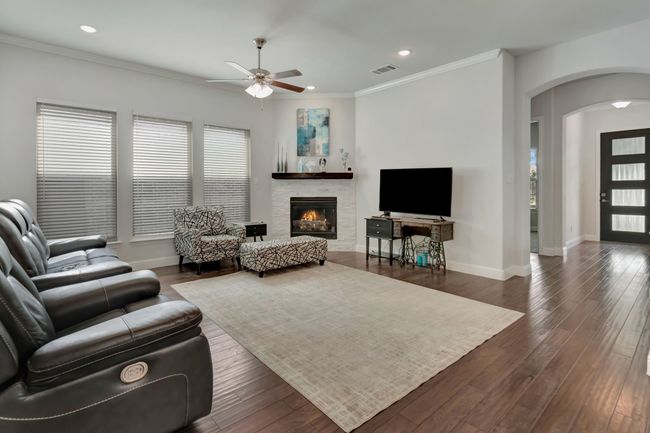 902 Adam Way, House other with 3 bedrooms, 2 bathrooms and null parking in Euless TX | Image 12