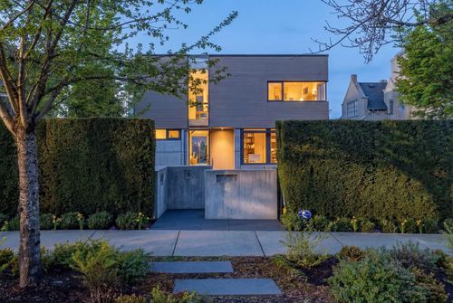 2723 W 30th Avenue, Vancouver, BC, V6L1Y8 | Card Image