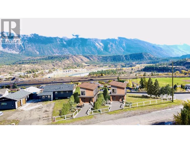 342 & 348 Mountain View Road, Home with 0 bedrooms, 0 bathrooms and null parking in Lillooet BC | Image 8