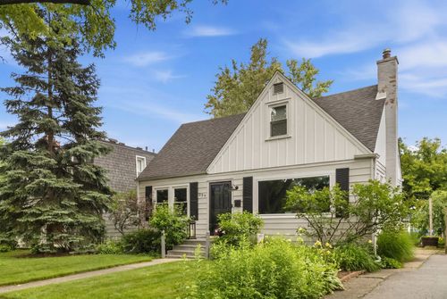239 Nora Ave, Glenview, IL, 60025-5011 | Card Image