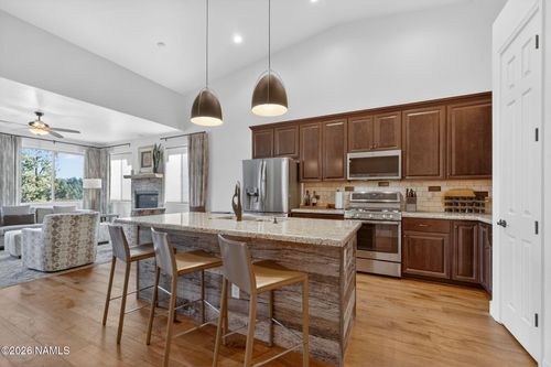 382 N Moriah Dr, Flagstaff, AZ, 86001-4871 | Card Image