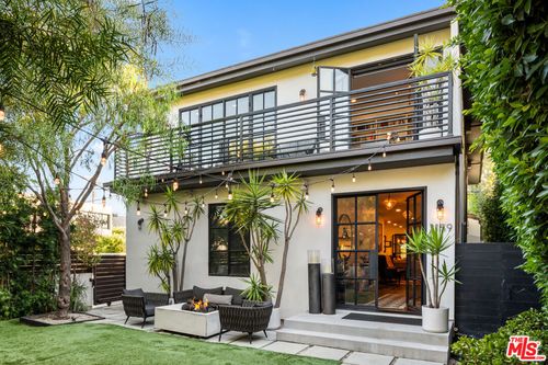 3159 Thatcher Ave, Marina del Rey, CA, 90292-5567 | Card Image