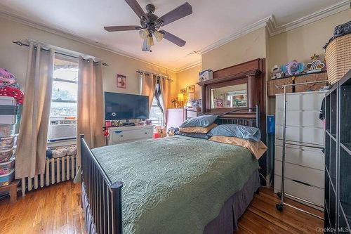97 88th Street Street, New York, NY, 11416 | Card Image