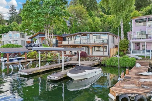 12582 Riviera Pl Ne, Seattle, WA, 98125-4682 | Card Image