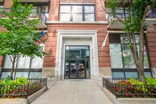 apt-2103-210 S Desplaines St, Chicago, IL, 60661-5581 | Card Image