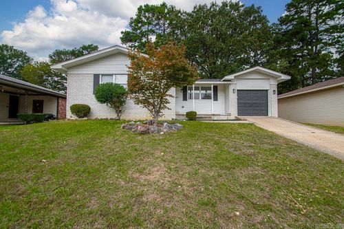 1420 Marlyn Dr, Little Rock, AR, 72205-6747 | Card Image