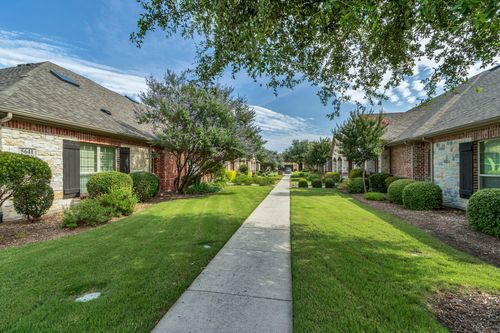 5639 Hummingbird Ln, Fairview, TX, 75069-6804 | Card Image