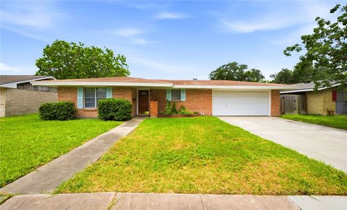 1109 Bradshaw Dr, Corpus Christi, TX, 78412-3339 | Card Image