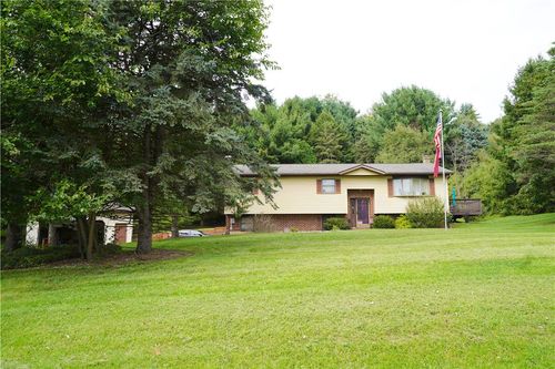 3619 Church St, Slatington, PA, 18080-3848 | Card Image