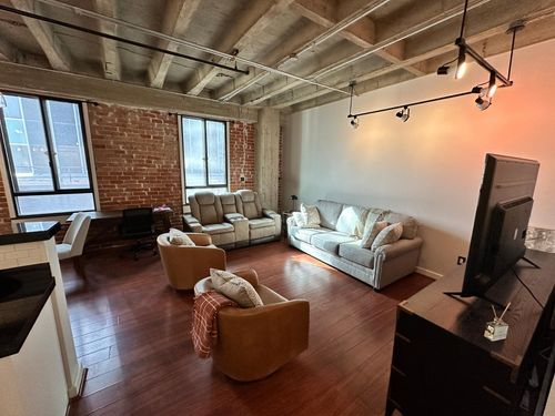 402-114 W Adams St, Phoenix, AZ, 85003-2000 | Card Image