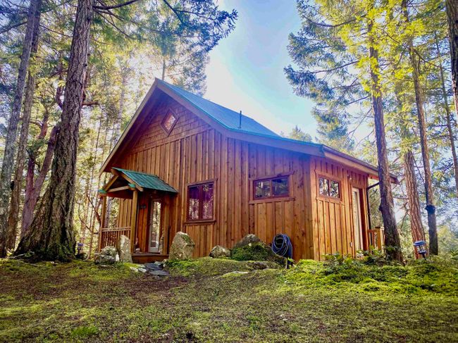 390 Juniper Lane, House other with 1 bedrooms, 1 bathrooms and 1 parking in Galiano Island BC | Image 1