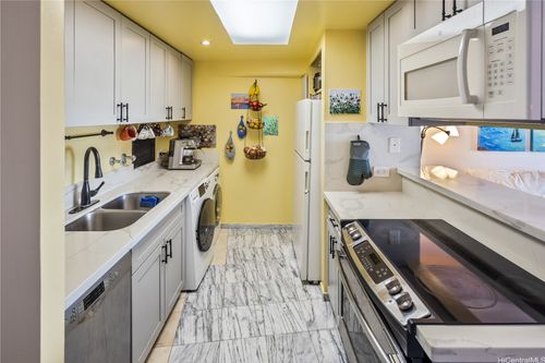 apt-1607-2333 Kapiolani Blvd, Honolulu, HI, 96826-4433 | Card Image