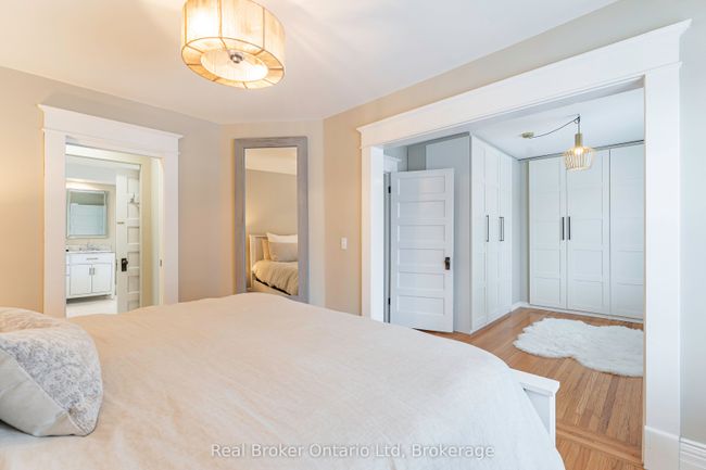 233 4 Th St E, House other with 3 bedrooms, 3 bathrooms and 4 parking in Owen Sound ON | Image 24