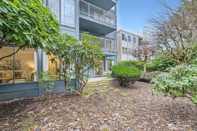 APT-101 - 3434 25 Th Ave W, Condo with 2 bedrooms, 2 bathrooms and 1 parking in Seattle WA | Image 16
