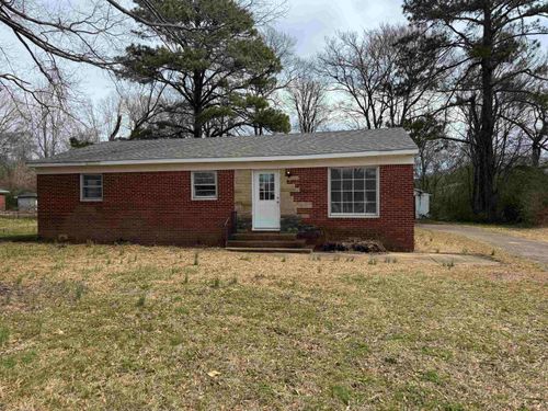 51 Blythe St, Savannah, TN, 38372-5613 | Card Image