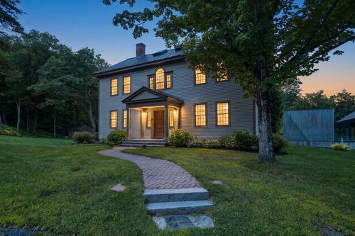 28 Loomis Road, Lebanon, NH, 03766 | Card Image