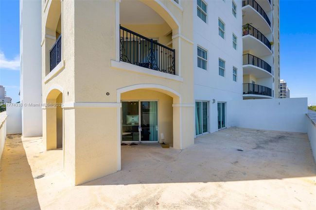 APT-207 - 1627 Sw 37 Th Ave, Condo with 2 bedrooms, 2 bathrooms and null parking in Miami FL | Image 21