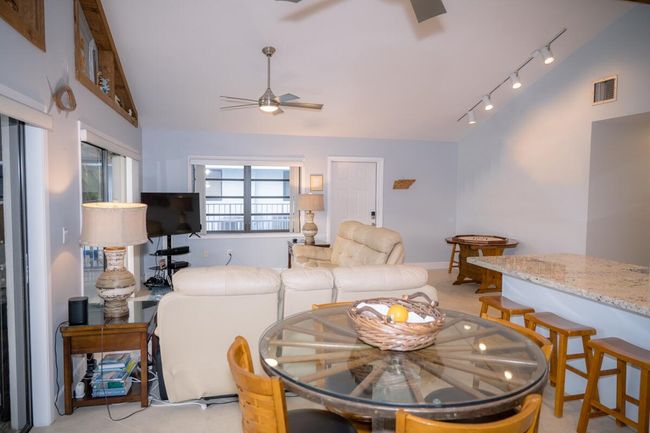 Living 231204_Layton House CJ-164 | Image 15