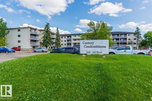 1945 105 St Nw, Edmonton, AB, T6J5N6 | Card Image
