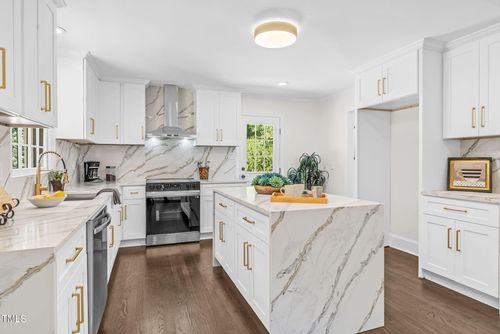 4621 Woodridge Dr, Raleigh, NC, 27612-3255 | Card Image