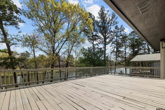 3708 Lake Vista Cir, House other with 4 bedrooms, 3 bathrooms and null parking in Tyler TX | Image 25