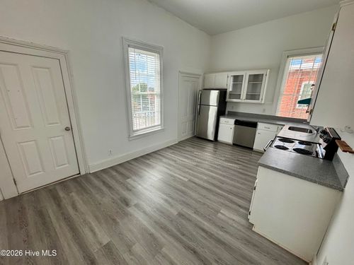 e-1030 Broad St, Augusta, GA, 30901-1166 | Card Image