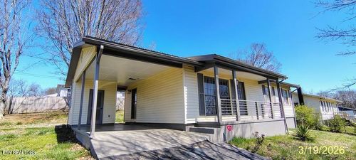 204 Riggs St, Athens, TN, 37303-1964 | Card Image