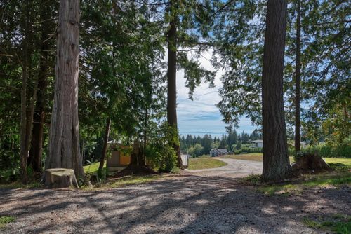 604 Woodland Avenue, Gibsons, BC, V0N1V1 | Card Image