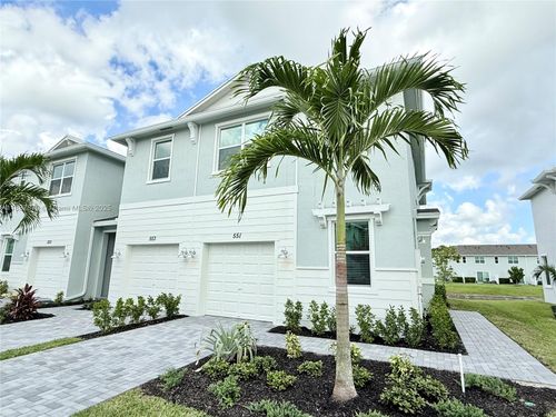 551-551 Se Rivergrass St, Port St. Lucie, FL, 34984-6694 | Card Image
