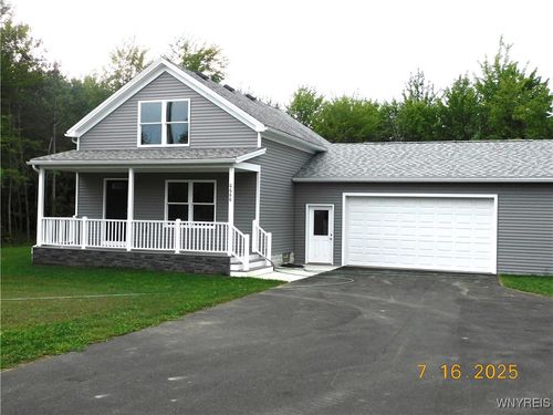 6688 Southwestern Blvd, Lake View, NY, 14085-9540 | Card Image