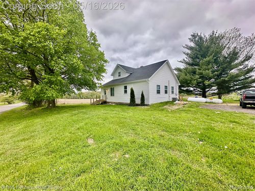 5435 Byron Rd, Howell, MI, 48855-9309 | Card Image