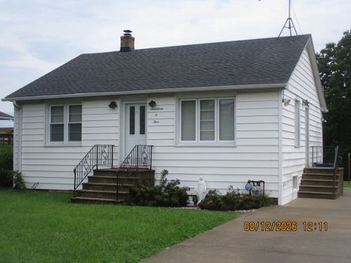 1704 Cora St, Crest Hill, IL, 60403-2529 | Card Image
