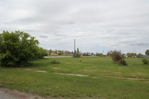 701 Illinois Ave, Valier, MT, 59486-5547 | Card Image