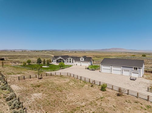 2520 Hog Tommy Rd, Lamoille, NV, 89828-1216 | Card Image