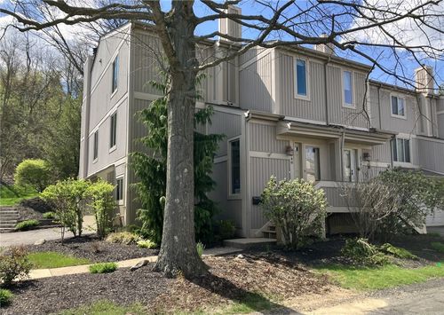 1548 Pineview Dr, Upper St Clair, PA, 15241-3204 | Card Image