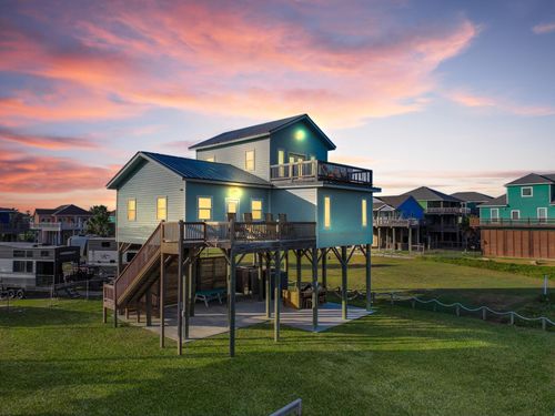 1890 Atlantis Ln, Crystal Beach, TX, 77650 | Card Image