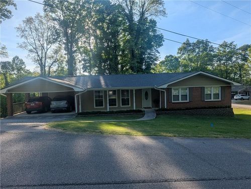 210 Greenwood Ln, Carrollton, GA, 30117-8235 | Card Image