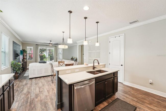 6005 Shell Ridge Dr, House other with 3 bedrooms, 2 bathrooms and null parking in LITHIA FL | Image 10