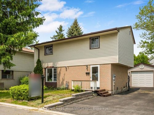 18 Greenhills Sq, Brampton, ON, L6S2J4 | Card Image