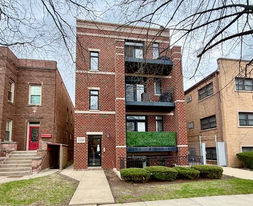3-5558 W Edmunds Street, Chicago, IL, 60630 | Card Image