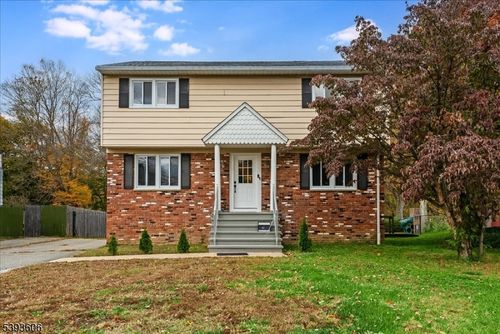 60 Kenvil Ave, Succasunna, NJ, 07876-1425 | Card Image