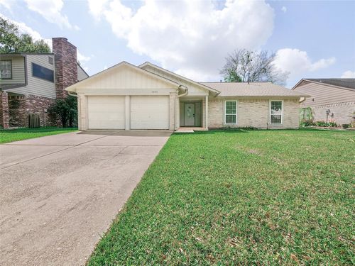 13103 Wilde Glen Ln, Houston, TX, 77072-3136 | Card Image