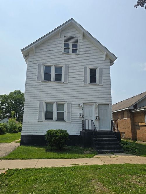 1542 Jackson St, North Chicago, IL, 60064-1864 | Card Image
