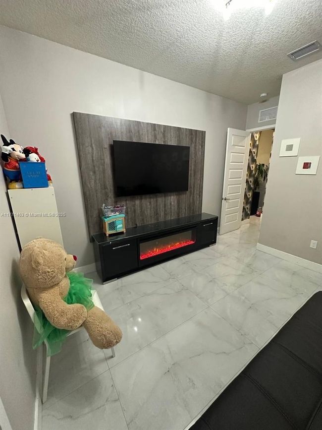 8868 Nw 161 St Ter, House other with 4 bedrooms, 3 bathrooms and null parking in Miami Lakes FL | Image 35
