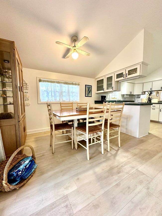 758 5 Th St, House other with 2 bedrooms, 2 bathrooms and 1 parking in CEDAR KEY FL | Image 18