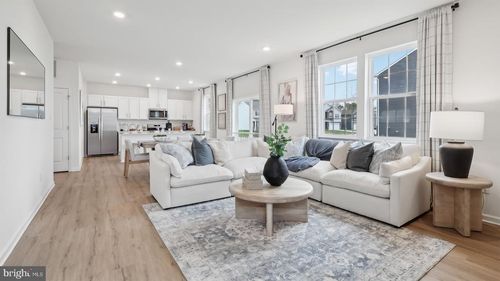 147 Malibu Dr, Egg Harbor Township, NJ, 08234-3101 | Card Image