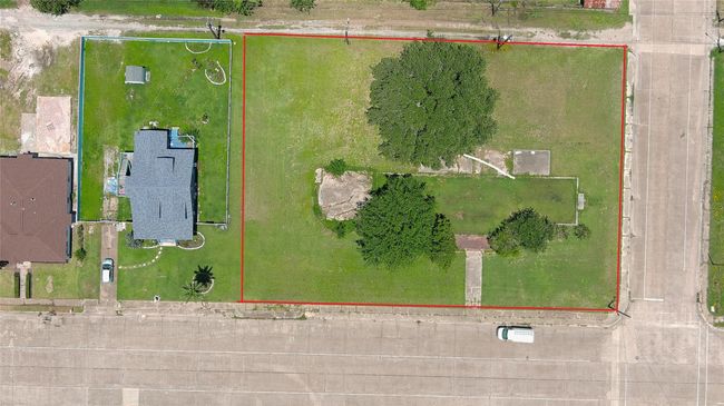 00 W Broad St, Home with 0 bedrooms, 0 bathrooms and null parking in Freeport TX | Image 5