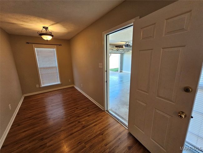 Garage door entrance | Image 19
